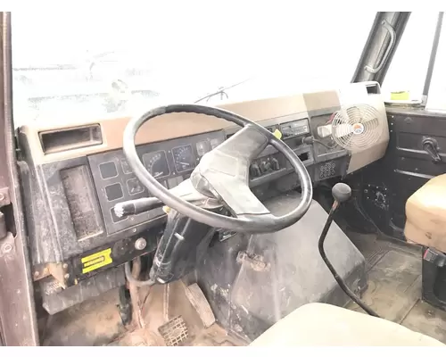 International 4900 Dash Assembly