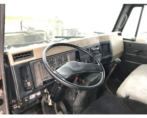 International 4900 Dash Assembly