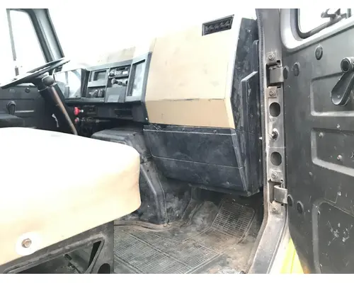 International 4900 Dash Assembly