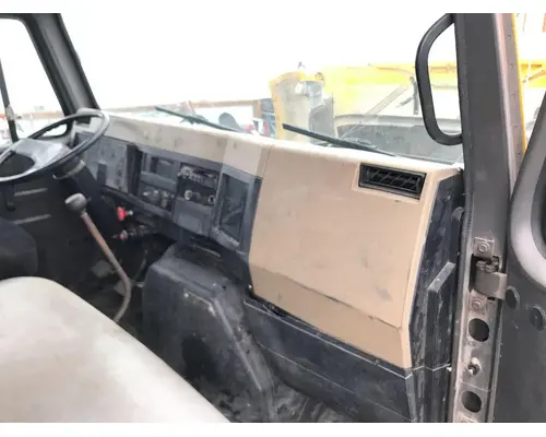 International 4900 Dash Assembly