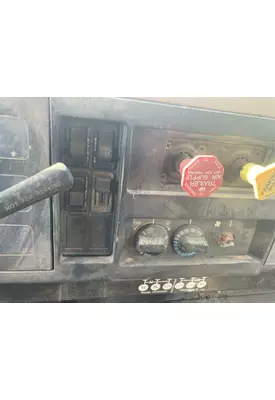 International 4900 Dash Assembly