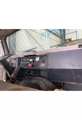 International 4900 Dash Assembly