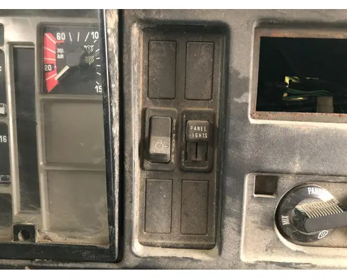 Dash Panel International 4900 Vander Haags Inc Cb