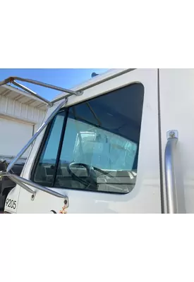 International 4900 Door Glass, Front