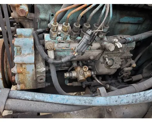 Fuel Pump (Injection) INTERNATIONAL 4900 B &amp; W  Truck Center