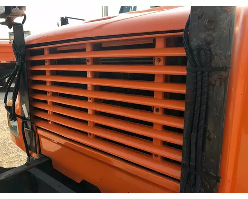 International 4900 Grille