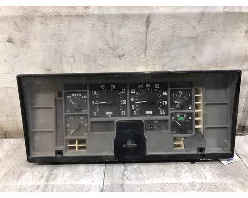 International 4900 Instrument Cluster