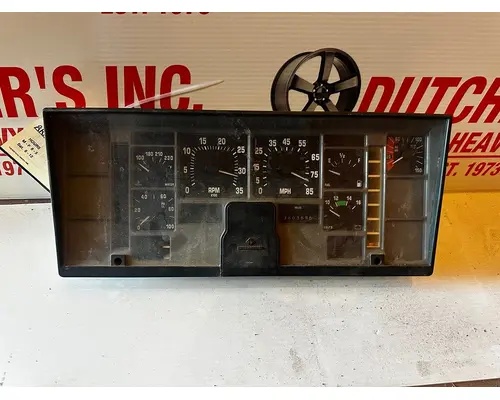 Instrument Cluster INTERNATIONAL 4900 Dutchers Inc   Heavy Truck Div  Ny