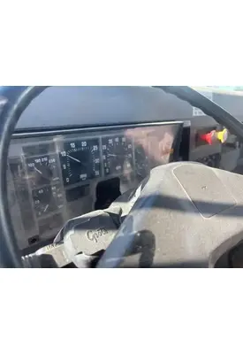 International 4900 Instrument Cluster