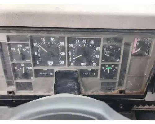 International 4900 Instrument Cluster