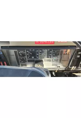 International 4900 Instrument Cluster