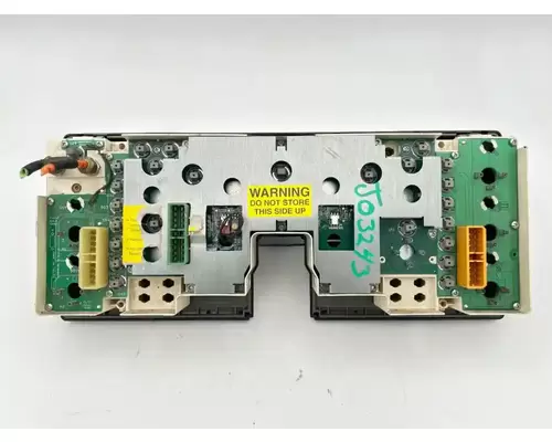 International 4900 Instrument Cluster