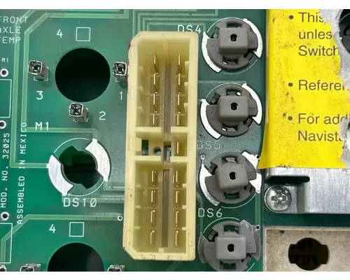 International 4900 Instrument Cluster