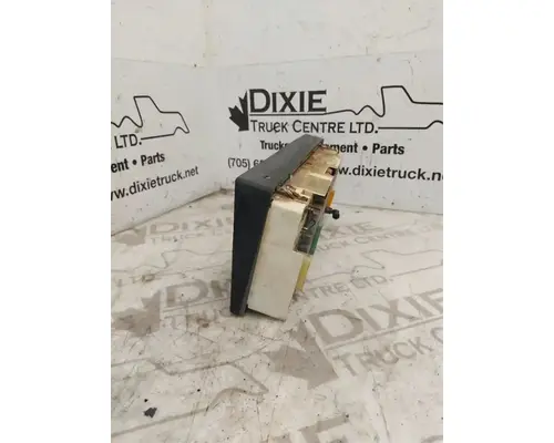 International 4900 Instrument Cluster