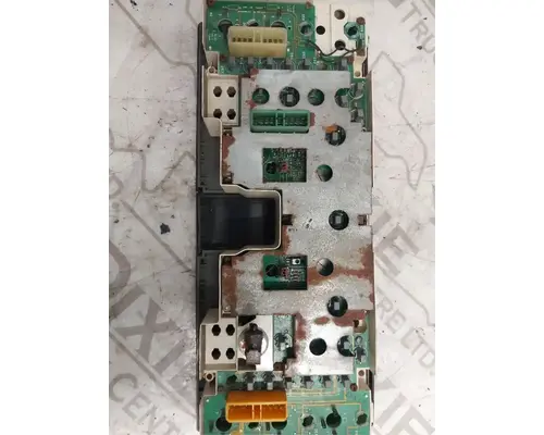 International 4900 Instrument Cluster