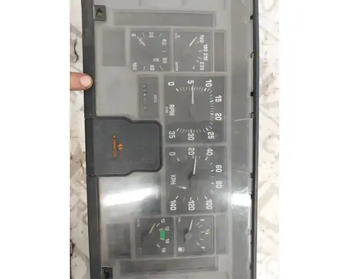 International 4900 Instrument Cluster