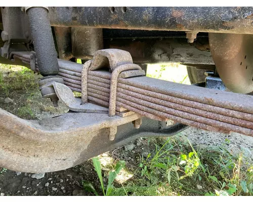 International 4900 Leaf Spring, Front