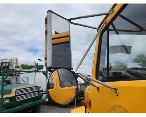 International 4900 Mirror (Side View)