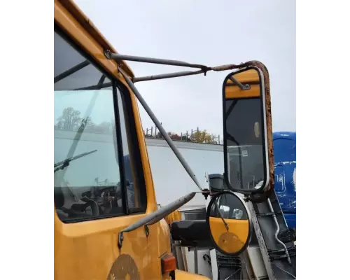 International 4900 Mirror (Side View)