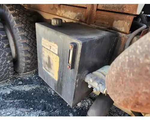 International 4900 Miscellaneous Parts
