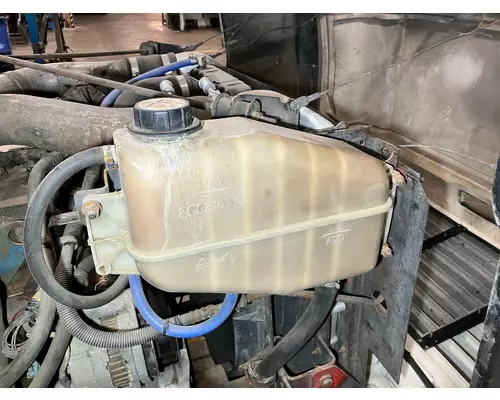 International 4900 Radiator Overflow Bottle  Surge Tank