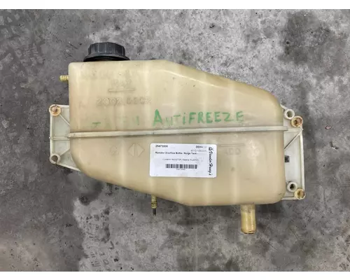 International 4900 Radiator Overflow Bottle  Surge Tank