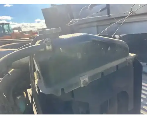 Radiator Overflow Bottle International 4900 Holst Truck Parts