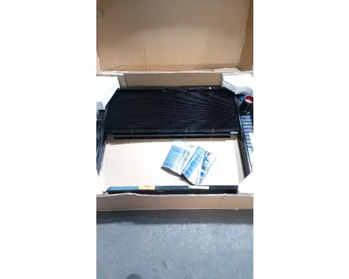 Radiator INTERNATIONAL 4900 Marshfield Transportation Products