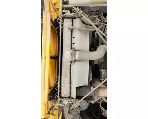 International 4900 Radiator