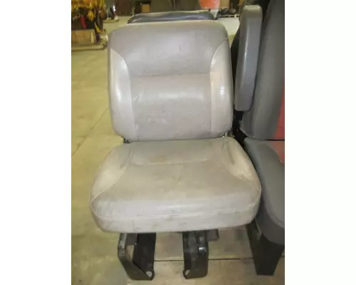 Seat, Front INTERNATIONAL 4900 LKQ Heavy Truck Maryland