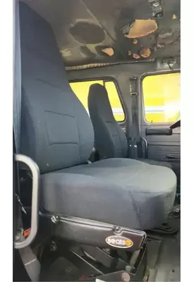 International 4900 Seat, Front