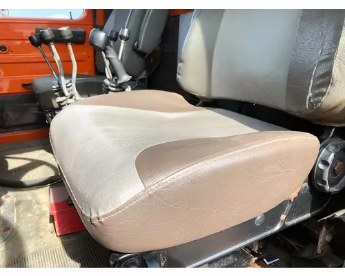 International 4900 Seat (Air Ride Seat)