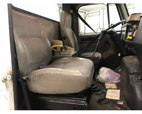 Seat, Front International 4900 Vander Haags Inc Sp
