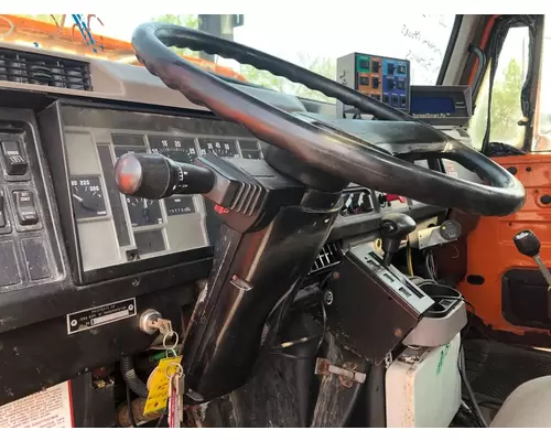 International 4900 Steering Column