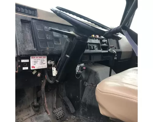 International 4900 Steering Column