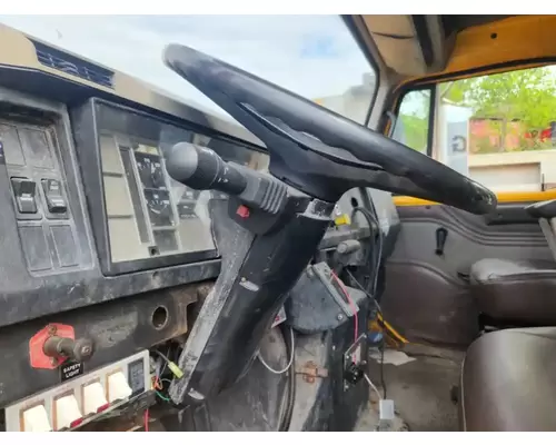 International 4900 Steering Column