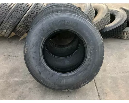 International 4900 Tires