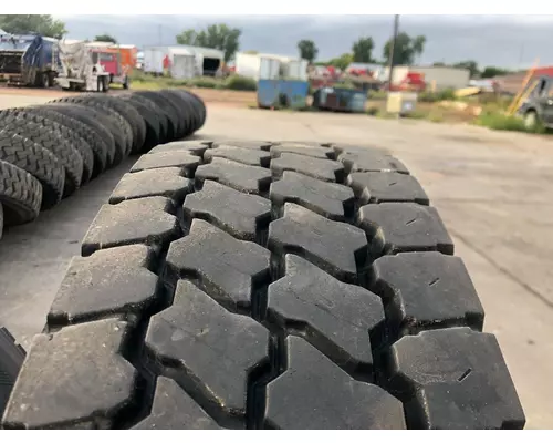 International 4900 Tires