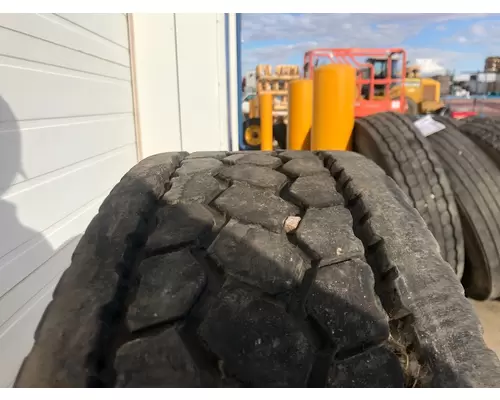 International 4900 Tires