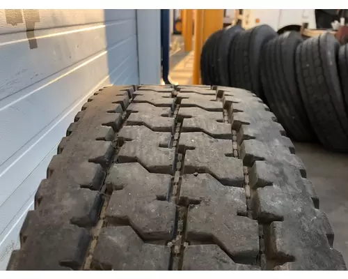 International 4900 Tires