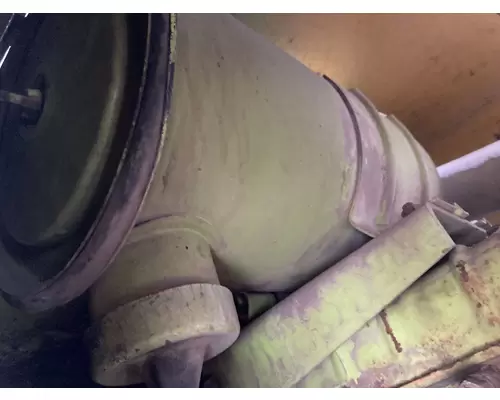 International 515 Equip Air Cleaner