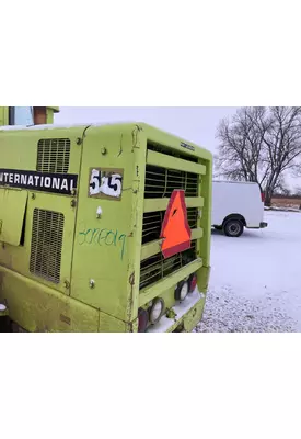 International 515 Equip Radiator Support