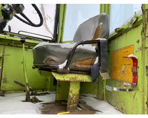 International 515 Equip Seat