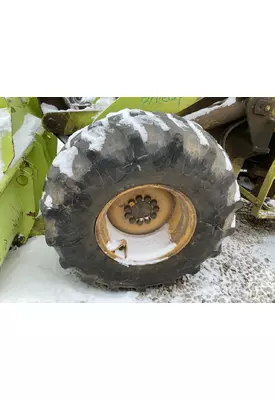 International 515 Equip Tire and Rim