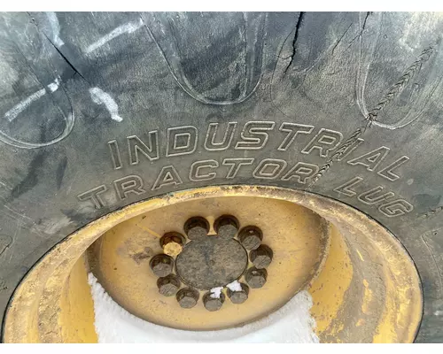 International 515 Equip Tire and Rim