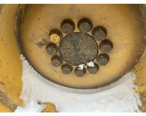 International 515 Equip Tire and Rim