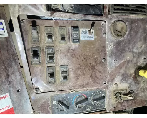 International 5500I Dash Panel