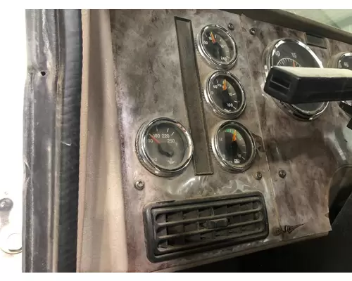 International 5500I Dash Panel