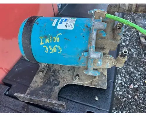 International 5600I Air Drier