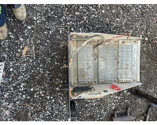 International 5600I Battery Box